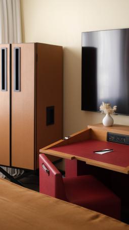 Five Seas Hotel - Rooms & Suites