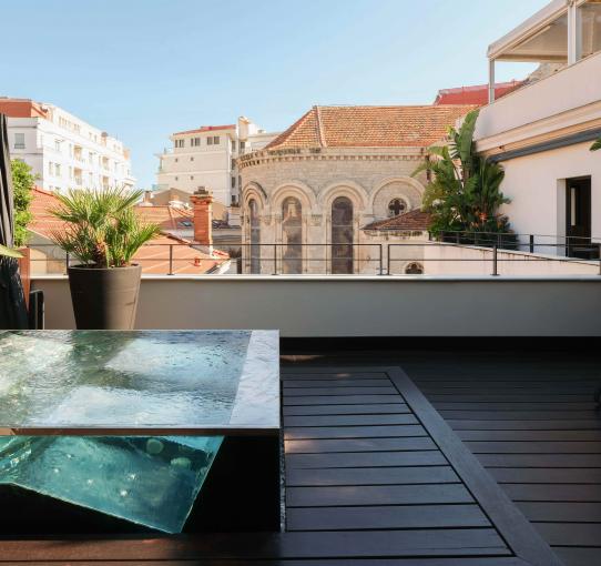 Five Seas Hotel - Terrace Suite