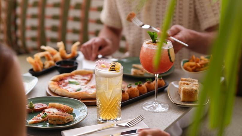 Hotel Five Seas - Restaurante y Bar