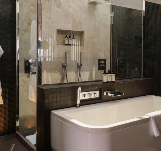 Hotel Five Seas - Top of Five Secret Suite